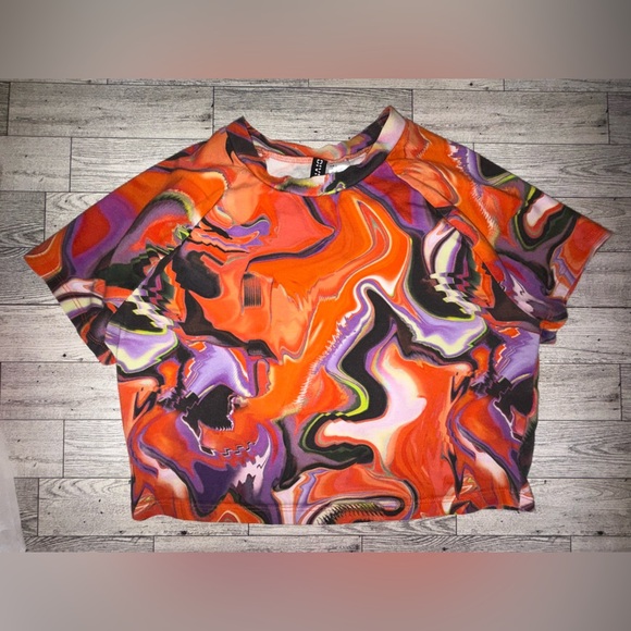 H&M divided Tops - H&M divided women Large multi colored crop top